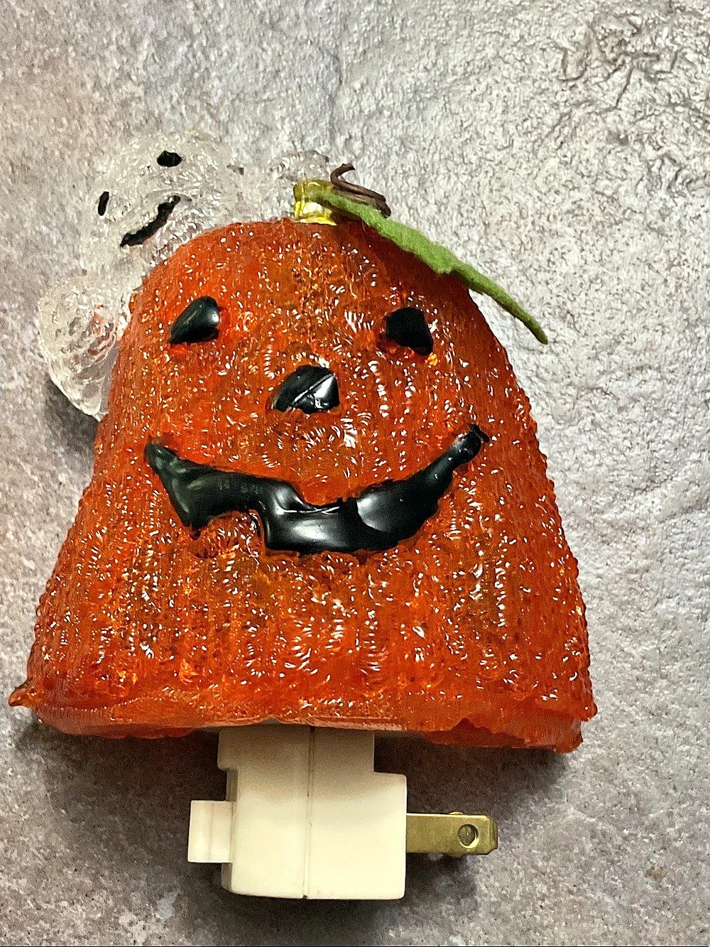 Bath & Body Works Jack-o-Lantern and Ghost Wallflowers Plug